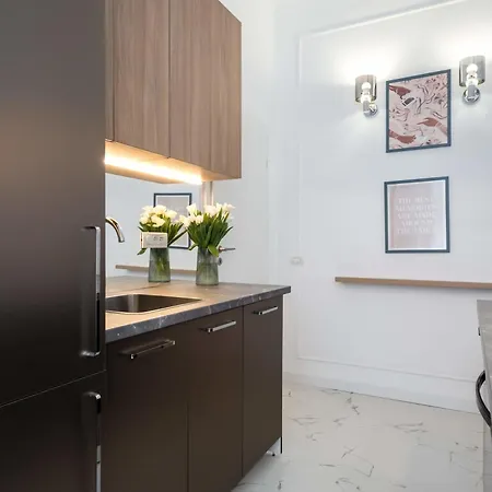 Lägenhet Elegant & Bright 2br - Steps From Old Town *