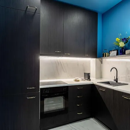 Elegant & Bright 2br - Steps From Old Town Appartement *
