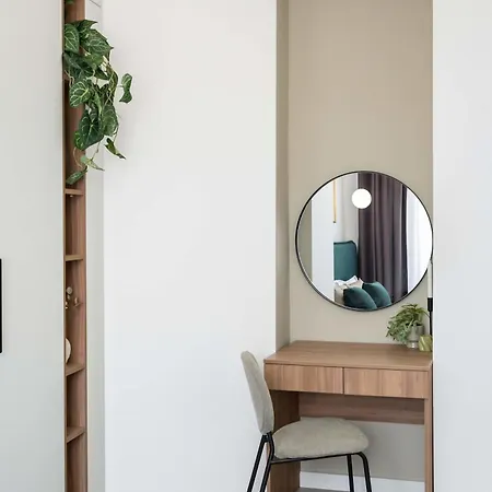 Elegant & Bright 2br - Steps From Old Town Apartamento Bucareste