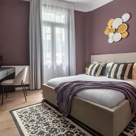Elegant & Bright 2br - Steps From Old Town * Бухарест