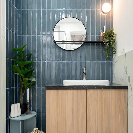 Elegant & Bright 2br - Steps From Old Town Apartman *
